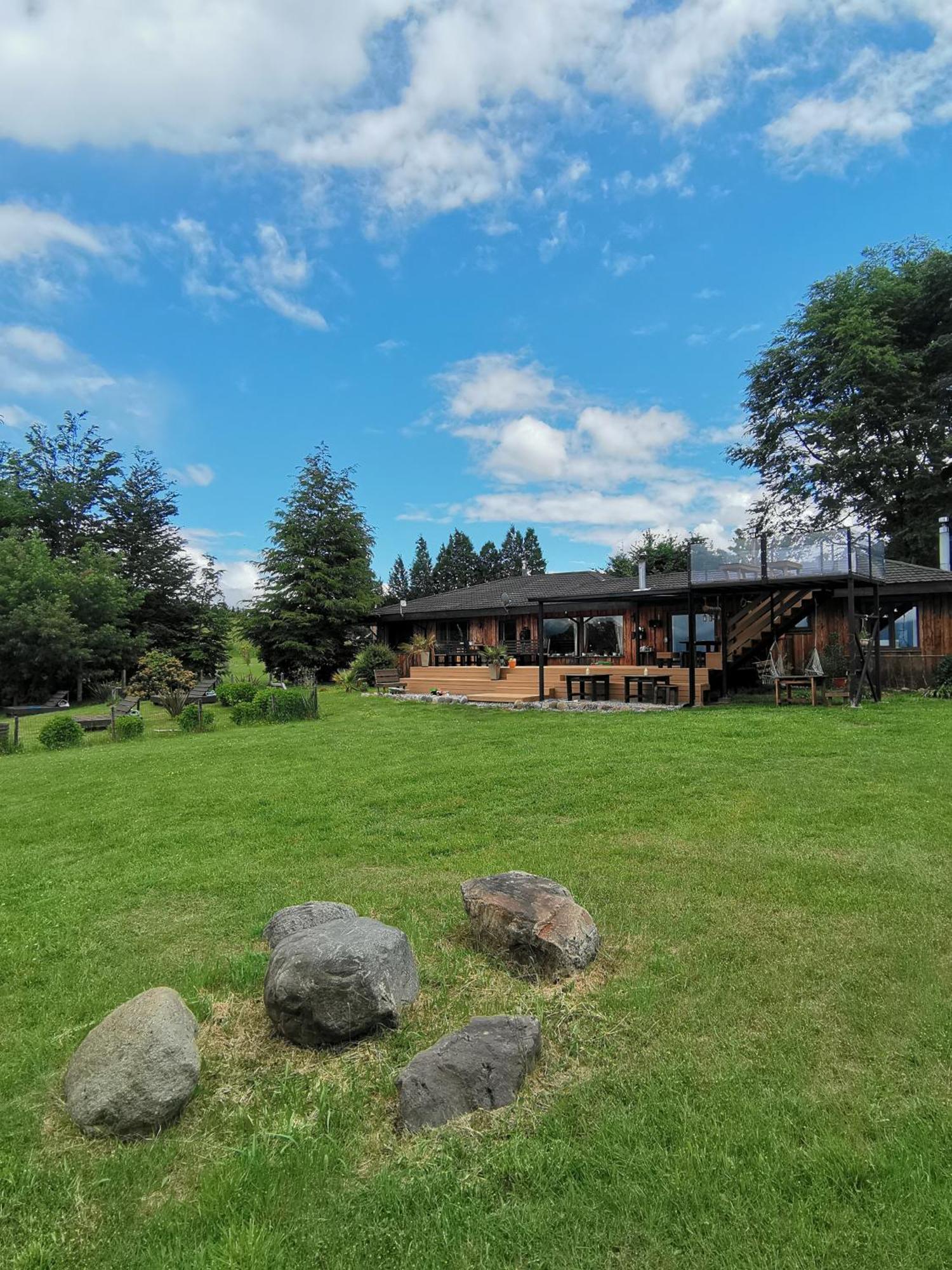 Karibuni - Familiar Lodging & Private Spa Вилярика Екстериор снимка